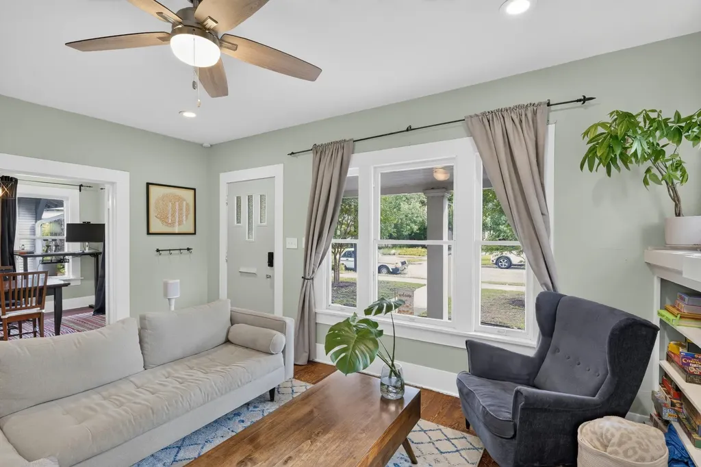 307 E 35th Street Austin TX 78705