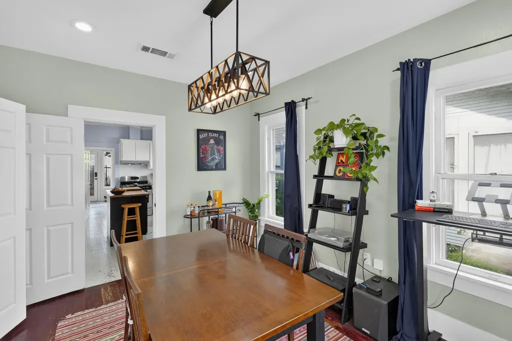 307 E 35th Street Austin TX 78705