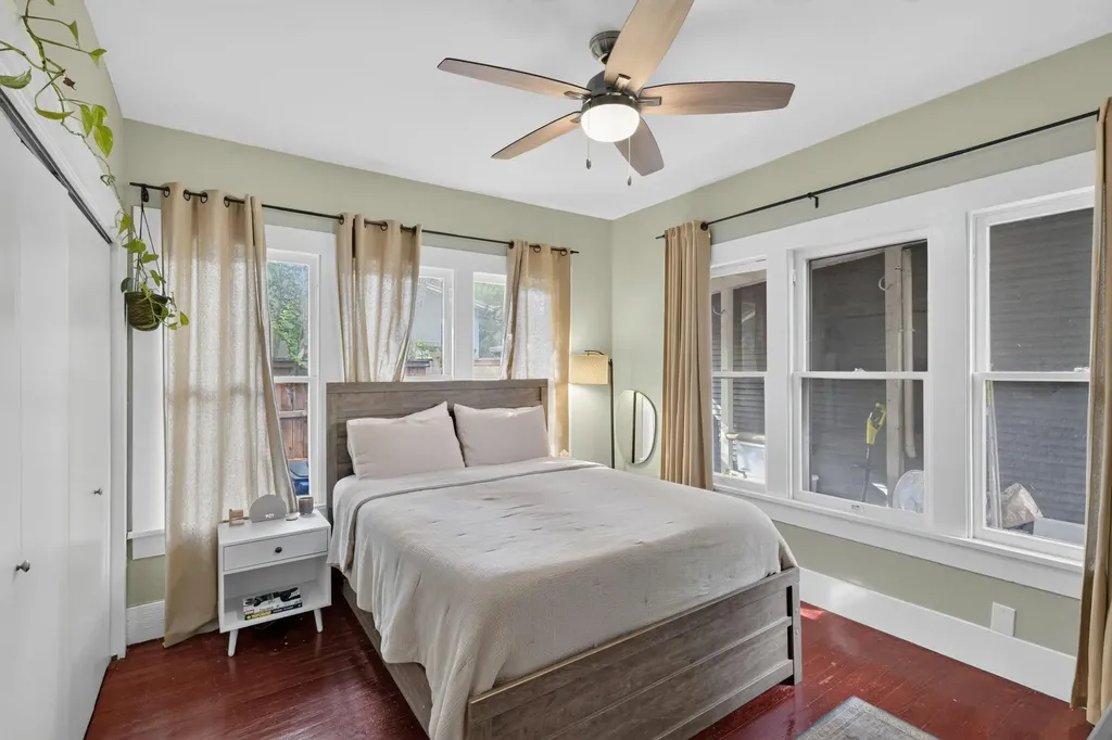 307 E 35th Street Austin TX 78705