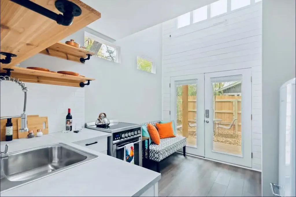 307 E 35th Street Austin TX 78705