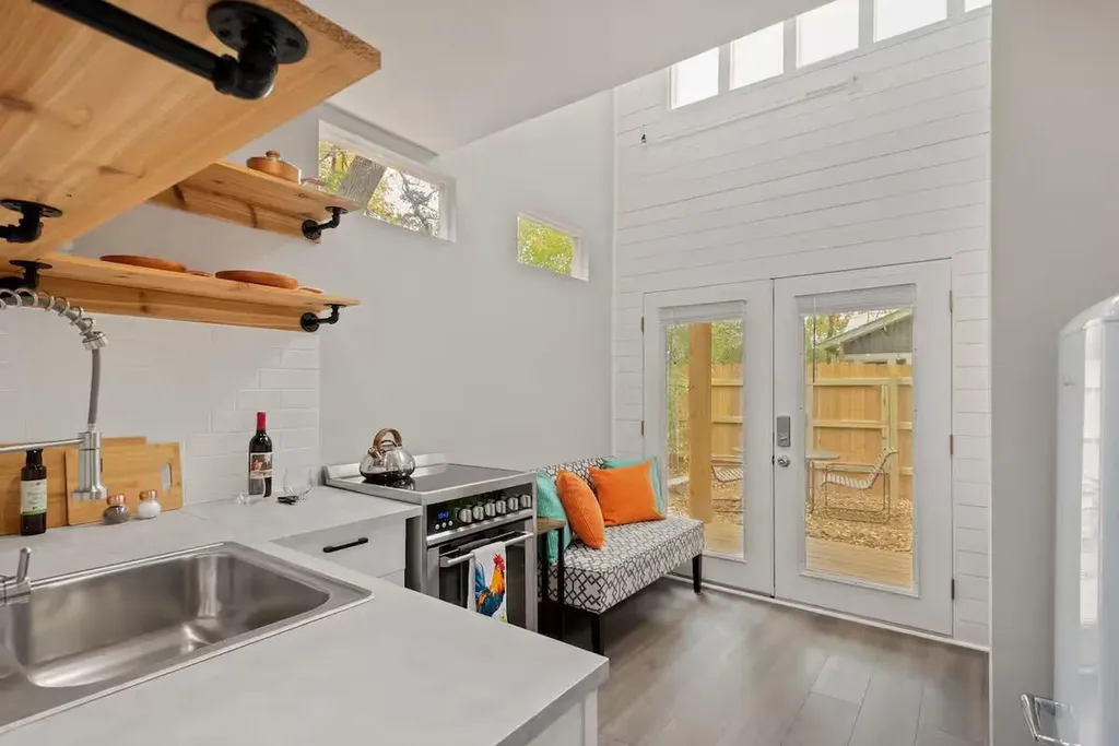 307 E 35th Street Austin TX 78705