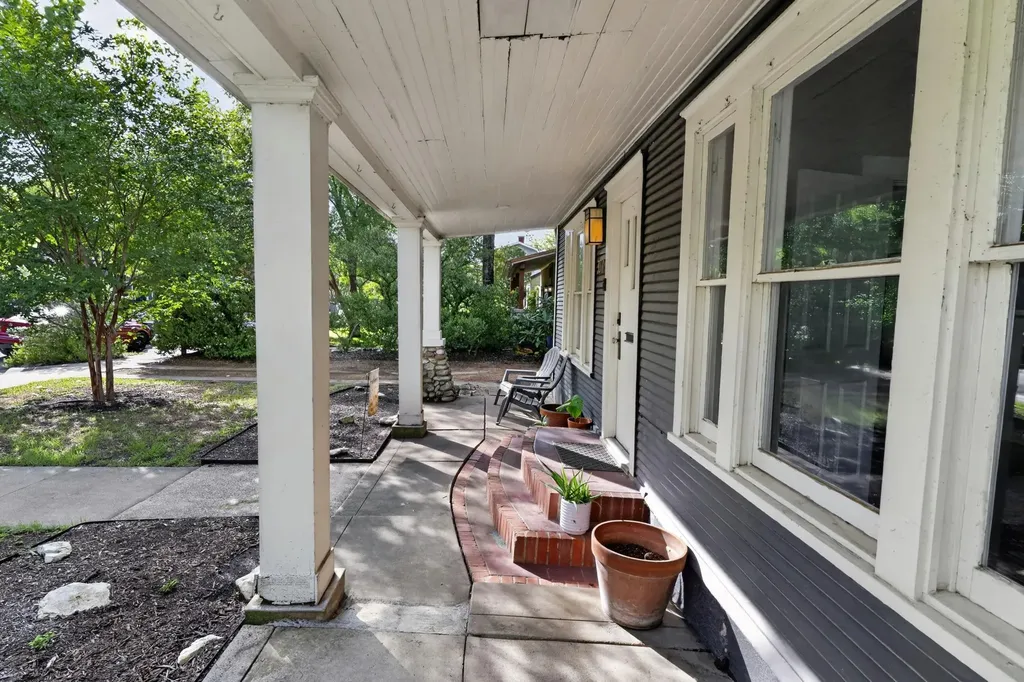 307 E 35th Street Austin TX 78705