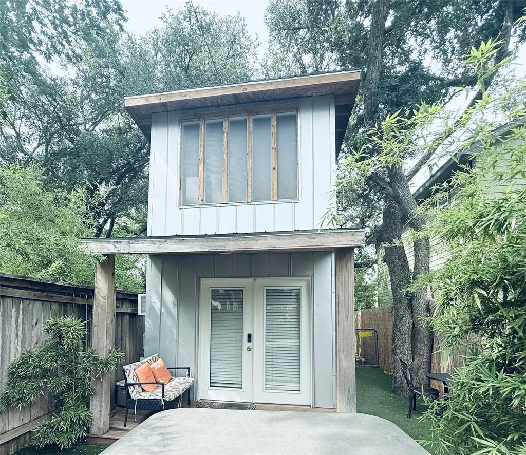 307 E 35th Street Austin TX 78705