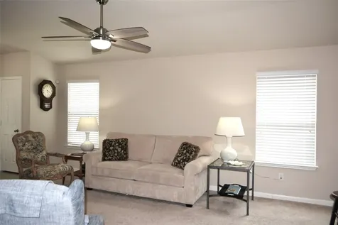 1522 Wedgewood Cove Lockhart TX 78644