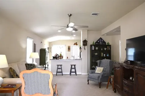 1522 Wedgewood Cove Lockhart TX 78644