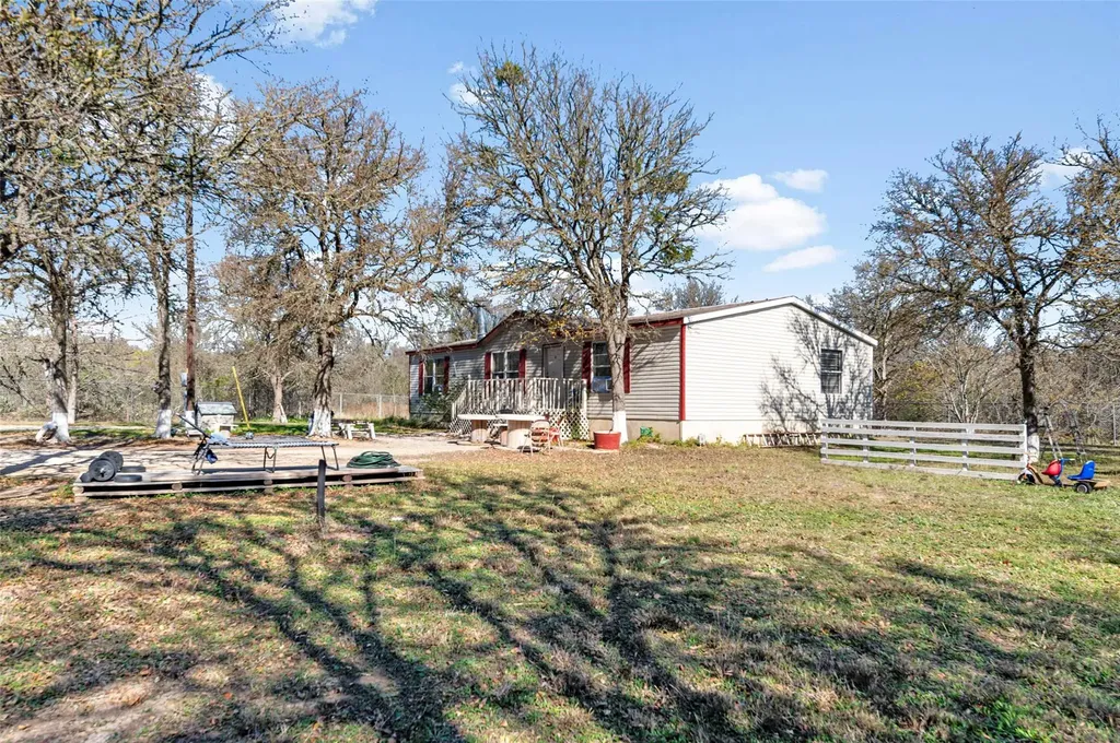 214 The Ranch Road Del Valle TX 78617