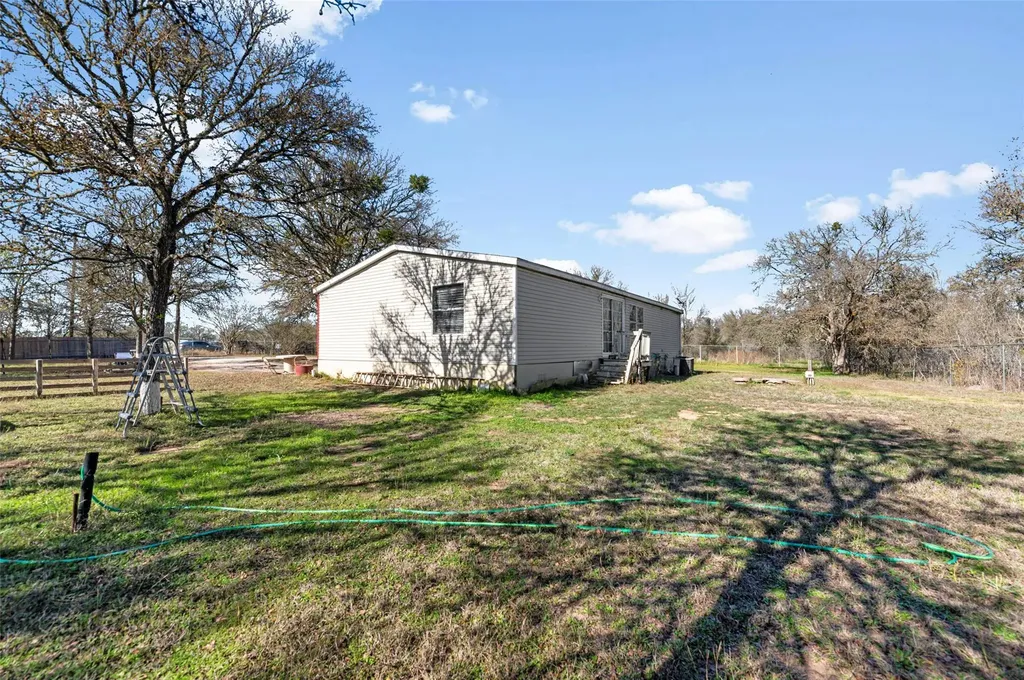 214 The Ranch Road Del Valle TX 78617