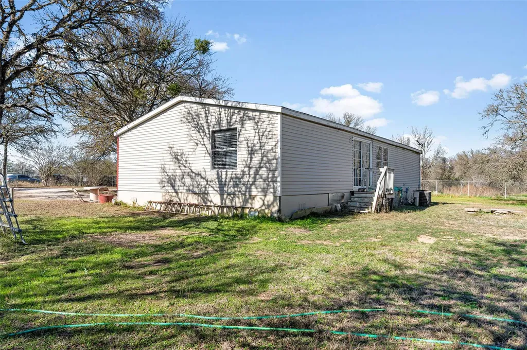 214 The Ranch Road Del Valle TX 78617