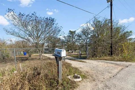 214 The Ranch Road Del Valle TX 78617