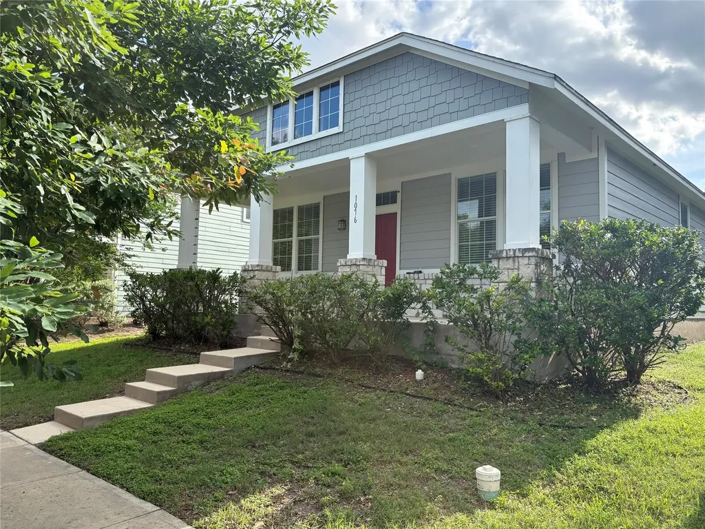 1076 Sanders Kyle TX 78640