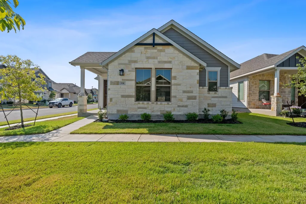 338 Orleanian Drive Buda TX 78610
