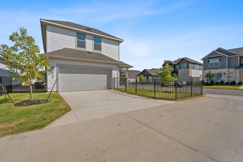 338 Orleanian Drive Buda TX 78610