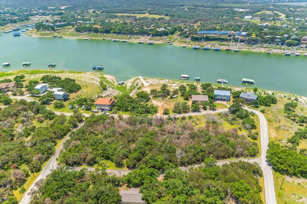 1604 Dove Road Lago Vista TX 78645