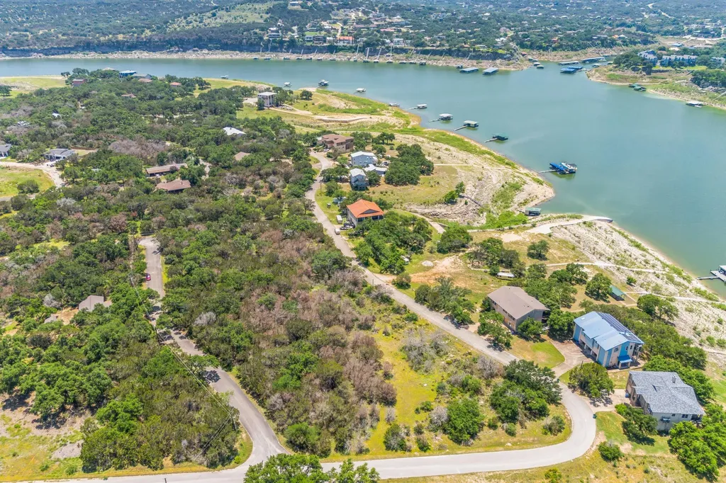 1604 Dove Road Lago Vista TX 78645