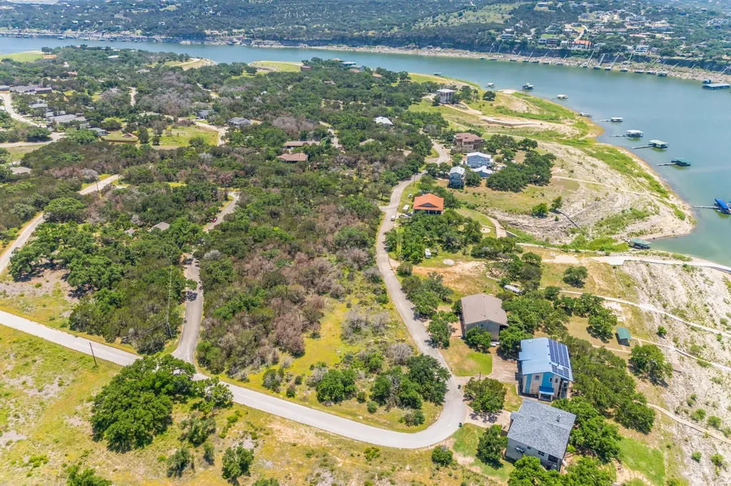 1604 Dove Road Lago Vista TX 78645