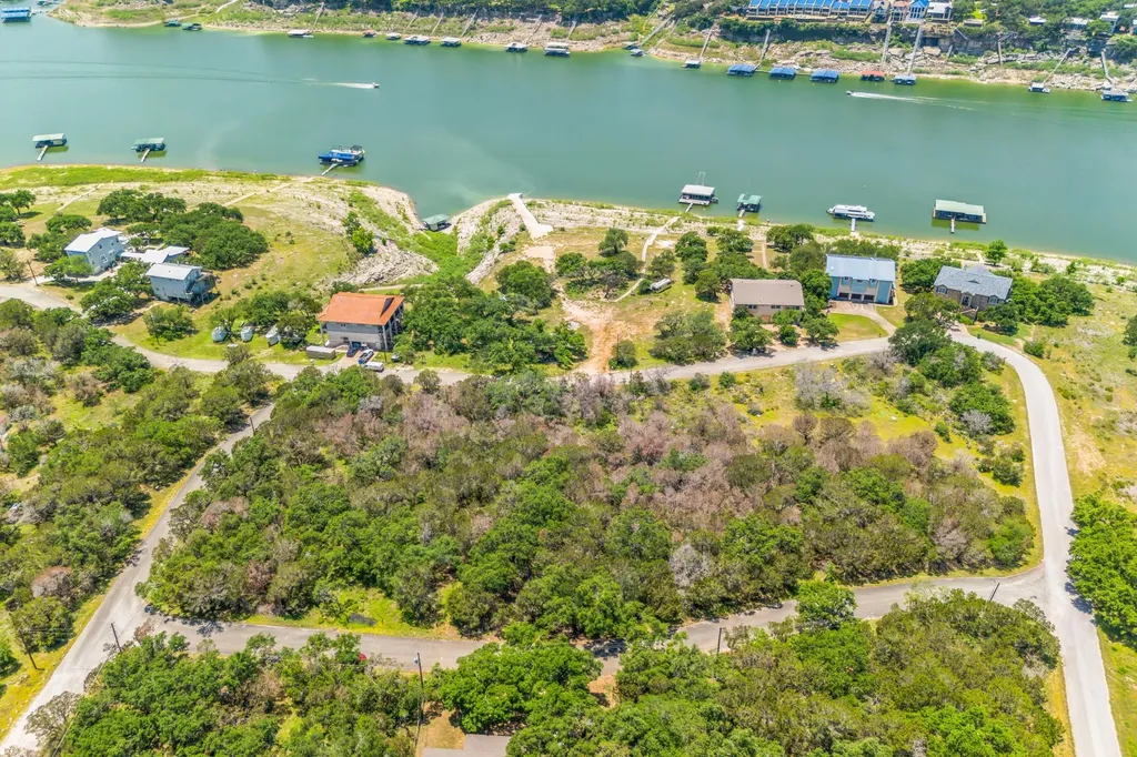 1604 Dove Road Lago Vista TX 78645