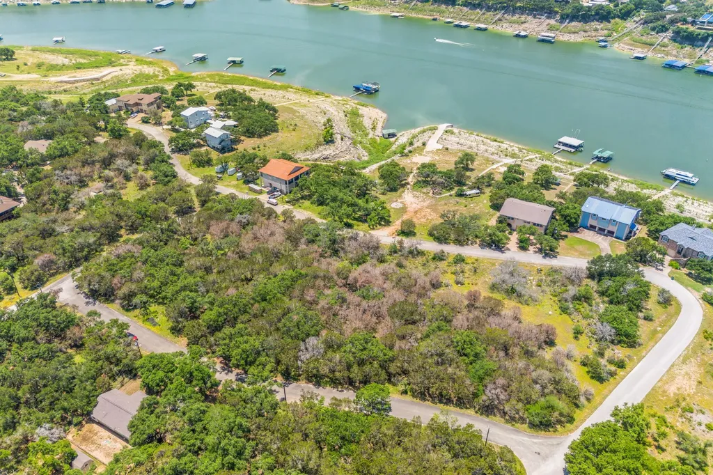 1604 Dove Road Lago Vista TX 78645