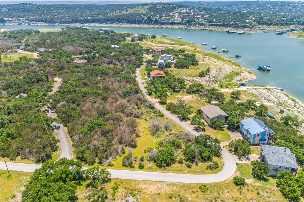 1604 Dove Road Lago Vista TX 78645