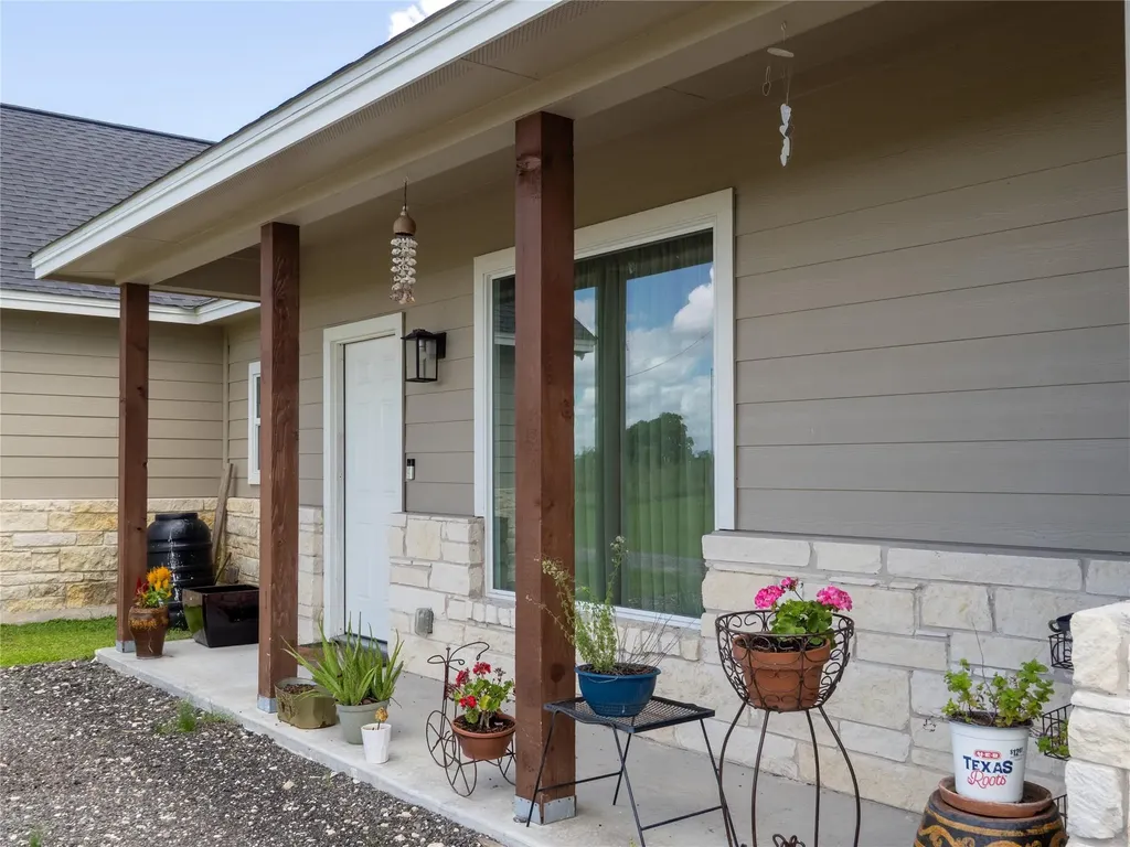 140 Daniel Drive Bertram TX 78605