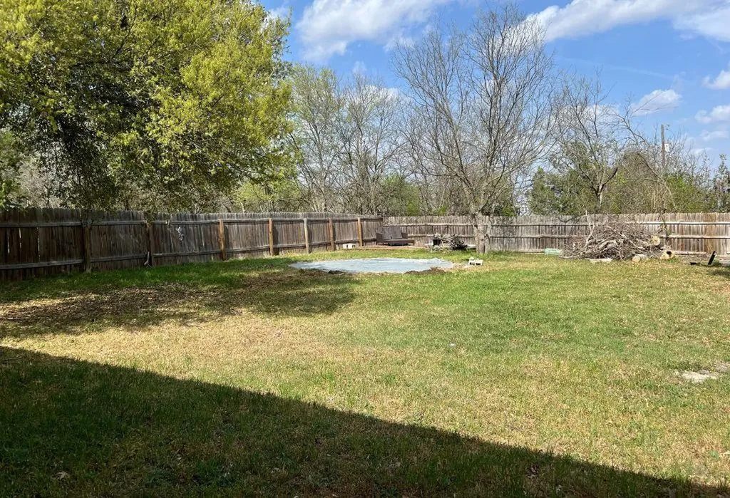 618 Bent Wood Drive Leander TX 78641