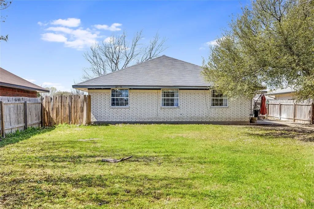 618 Bent Wood Drive Leander TX 78641