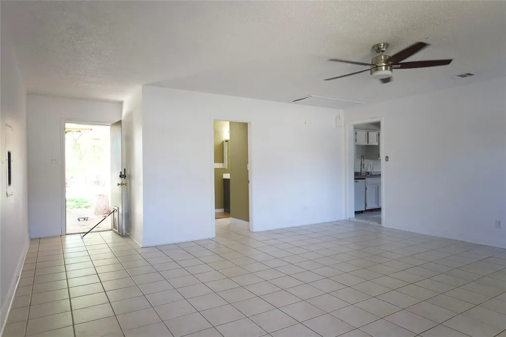 618 Bent Wood Drive Leander TX 78641