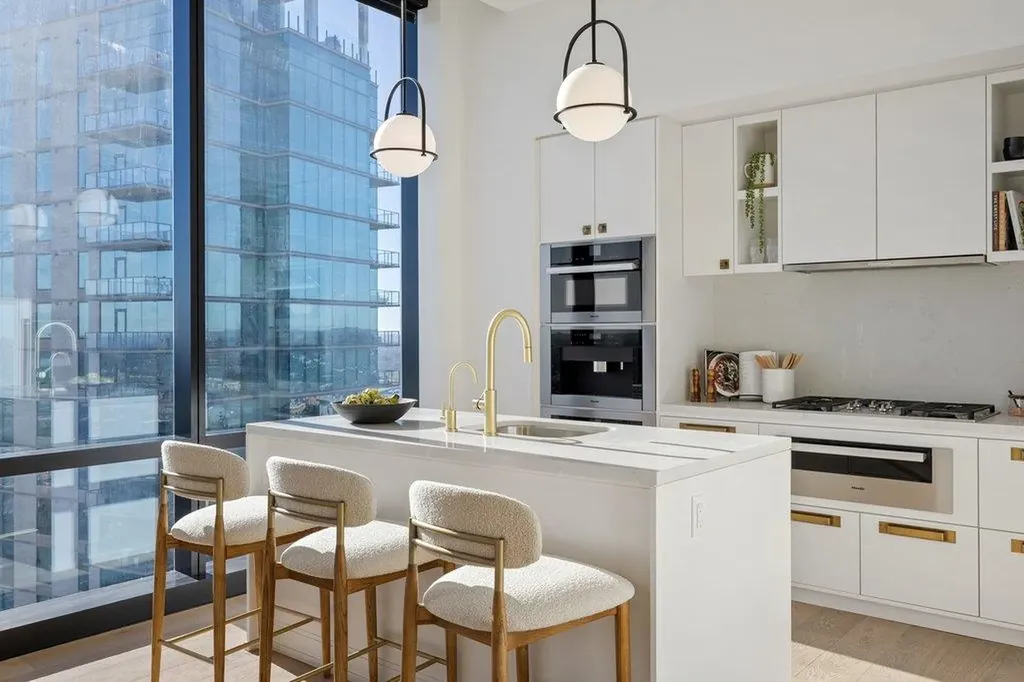 70 Rainey Street Austin TX 78701
