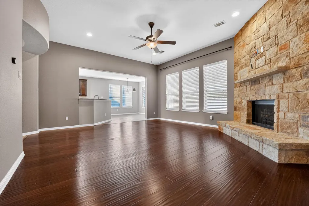 3225 Park Springs Loop Pflugerville TX 78660