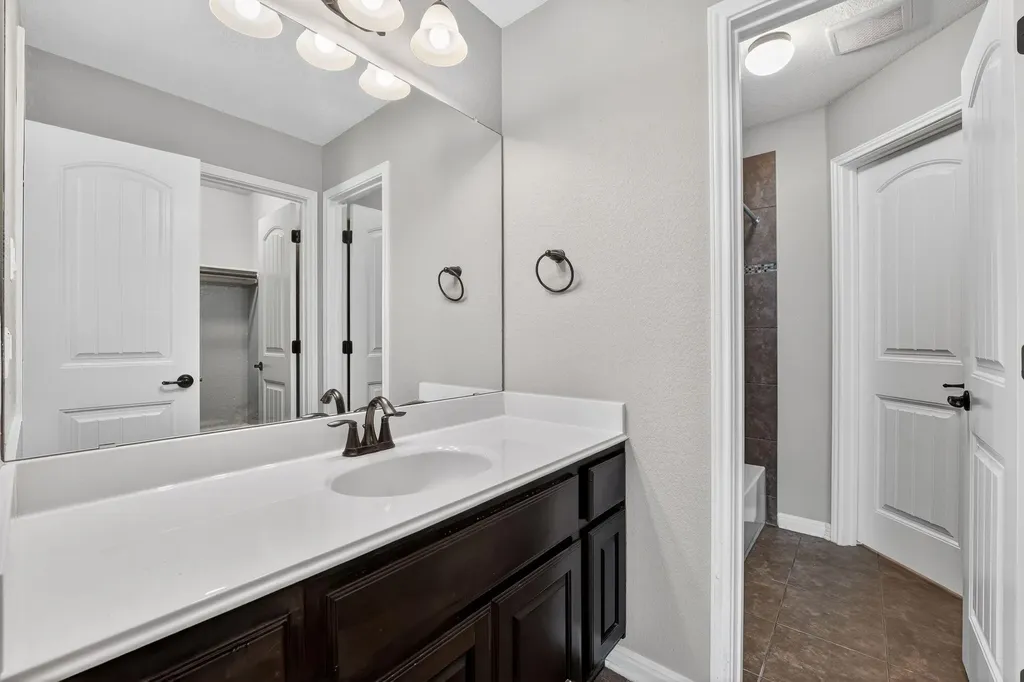 3225 Park Springs Loop Pflugerville TX 78660