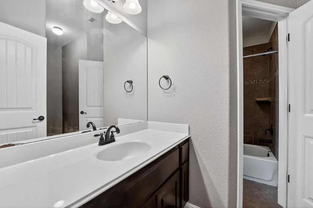 3225 Park Springs Loop Pflugerville TX 78660