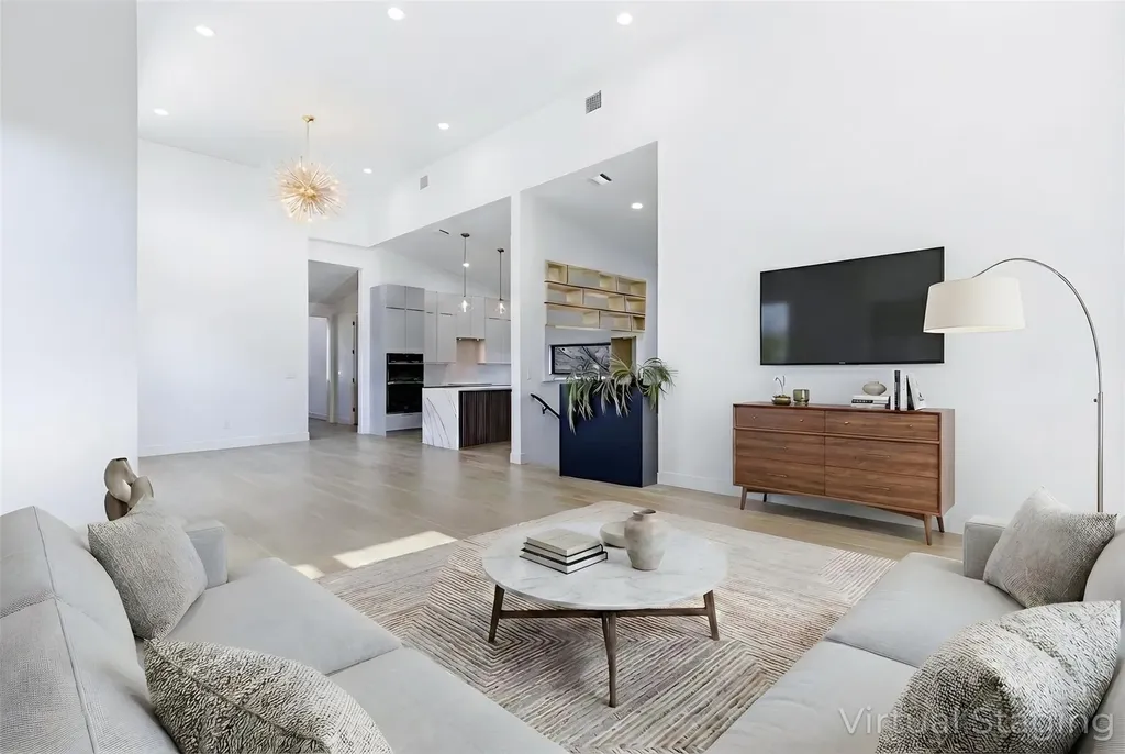 5013 Rob Scott Street Austin TX 78721