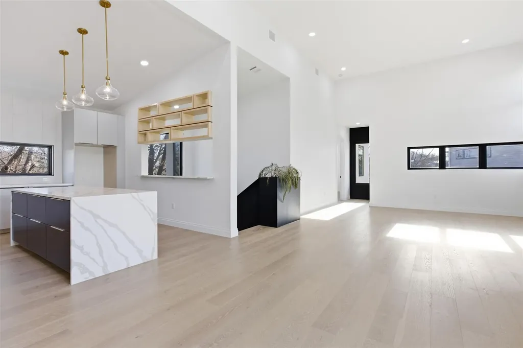 5013 Rob Scott Street Austin TX 78721