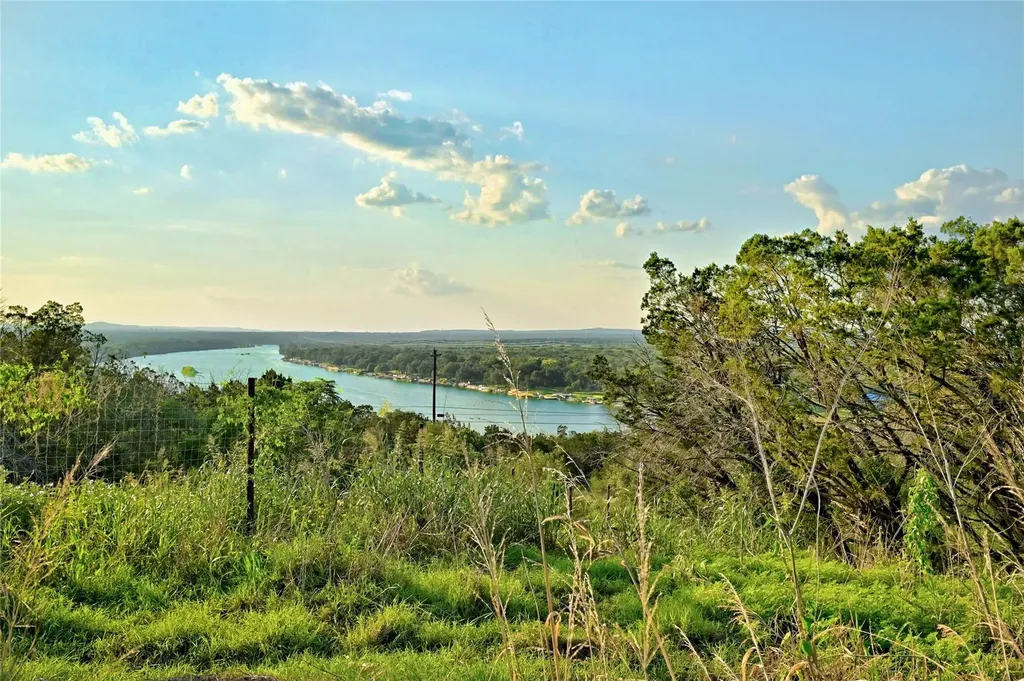 1711 W Fm 2147 Marble Falls TX 78654