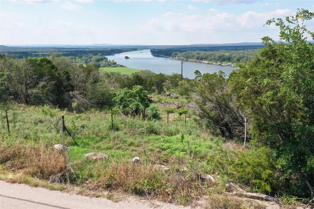 1711 W Fm 2147 Marble Falls TX 78654