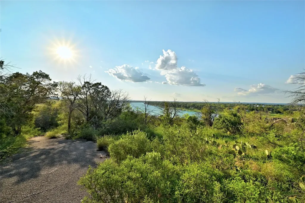 1711 W Fm 2147 Marble Falls TX 78654