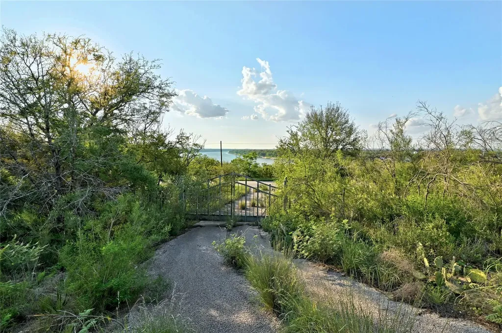 1711 W Fm 2147 Marble Falls TX 78654