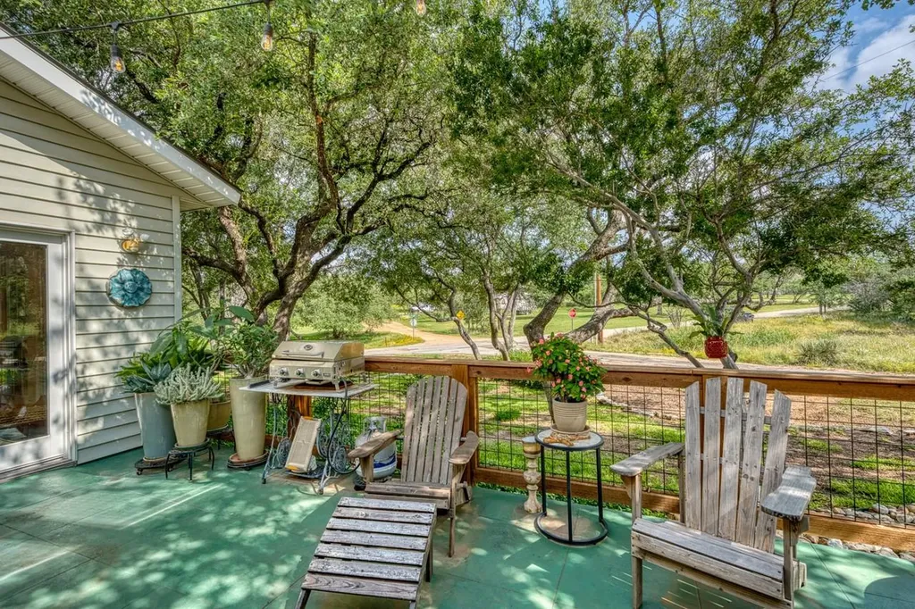 1106 N Shorewood Drive Granite Shoals TX 78654