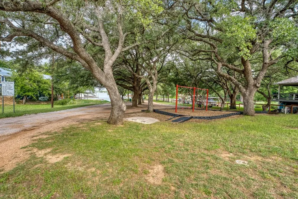 1106 N Shorewood Drive Granite Shoals TX 78654