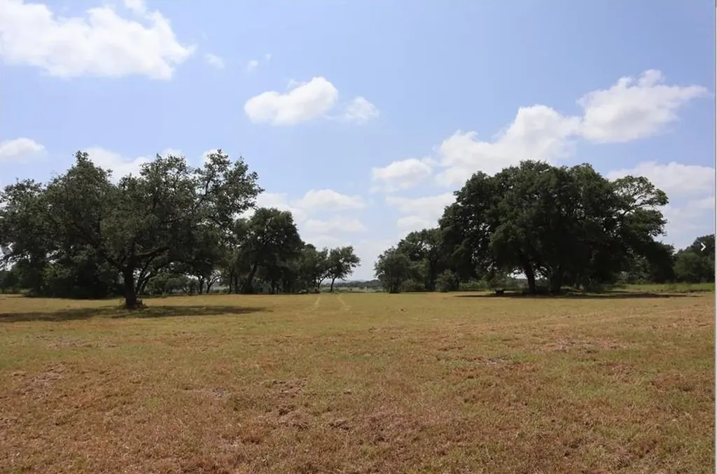 920 Crosswind Drive Blanco TX 78606