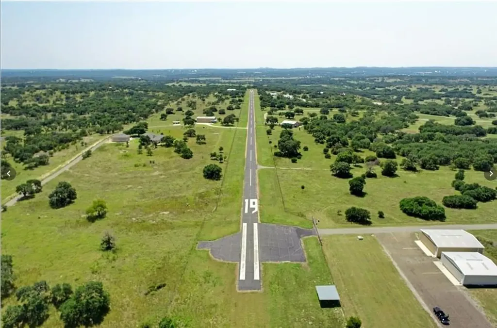 920 Crosswind Drive Blanco TX 78606