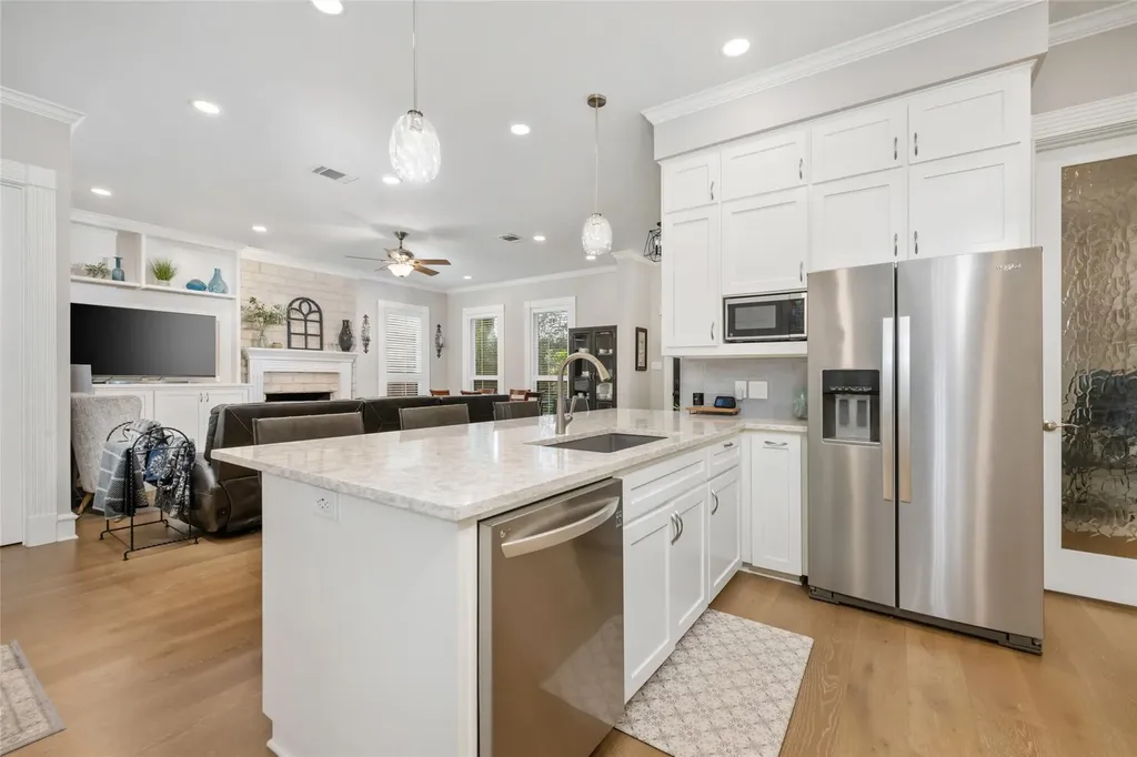 5805 Buckpasser Cove Austin TX 78746