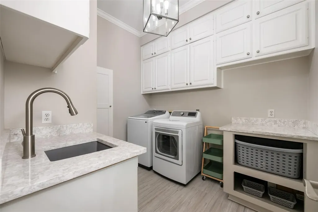 5805 Buckpasser Cove Austin TX 78746