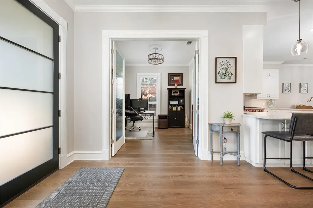 5805 Buckpasser Cove Austin TX 78746