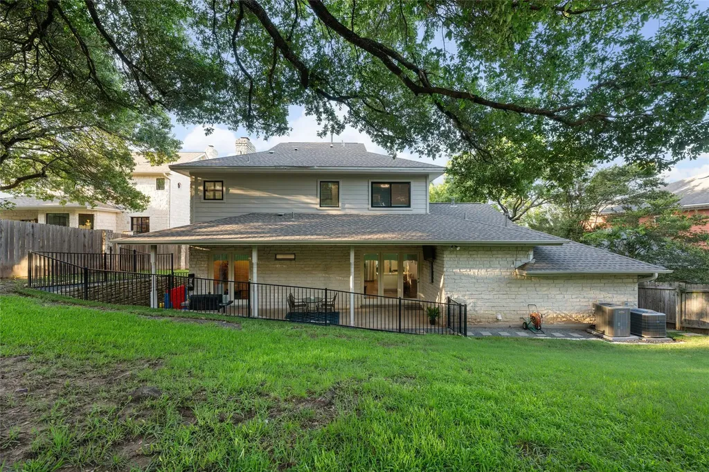 5805 Buckpasser Cove Austin TX 78746