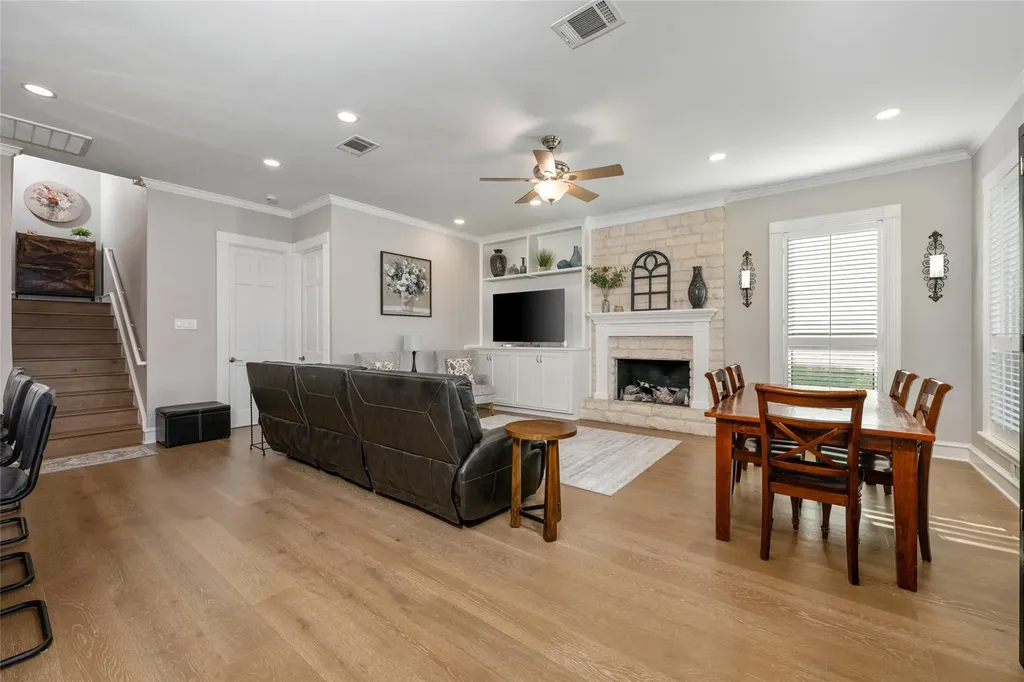 5805 Buckpasser Cove Austin TX 78746