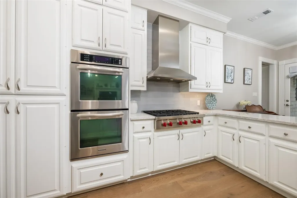 5805 Buckpasser Cove Austin TX 78746