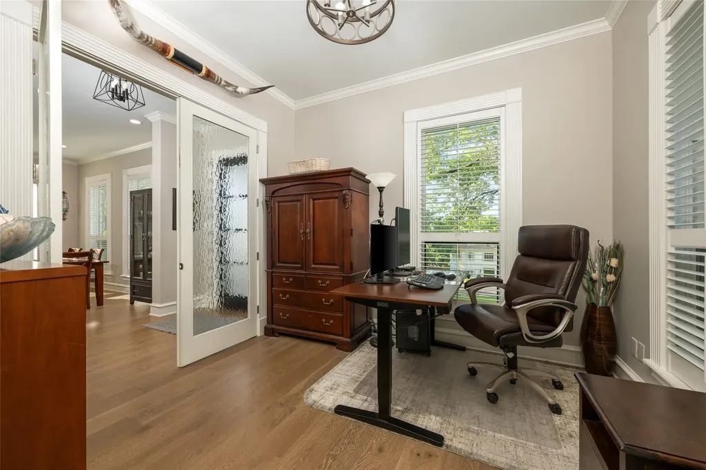 5805 Buckpasser Cove Austin TX 78746