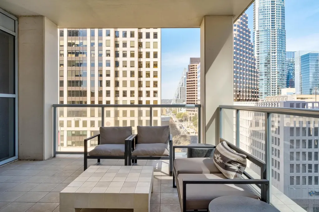 98 San Jacinto Boulevard Austin TX 78701