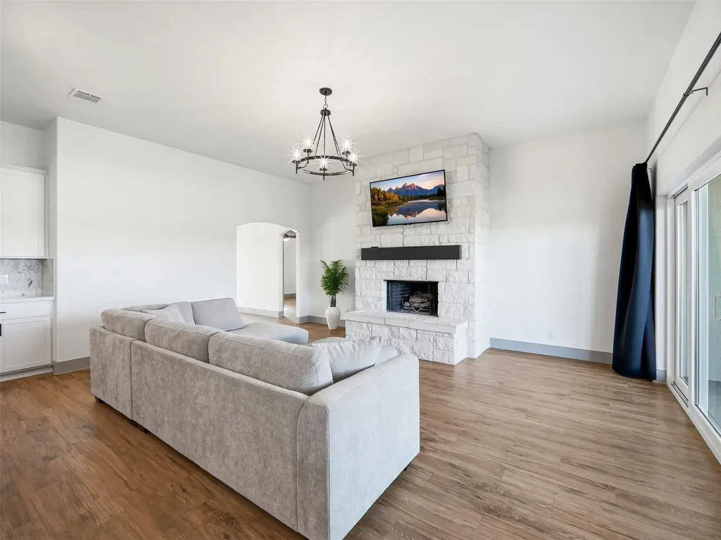 101 N Jerry Gray Blanco TX 78606