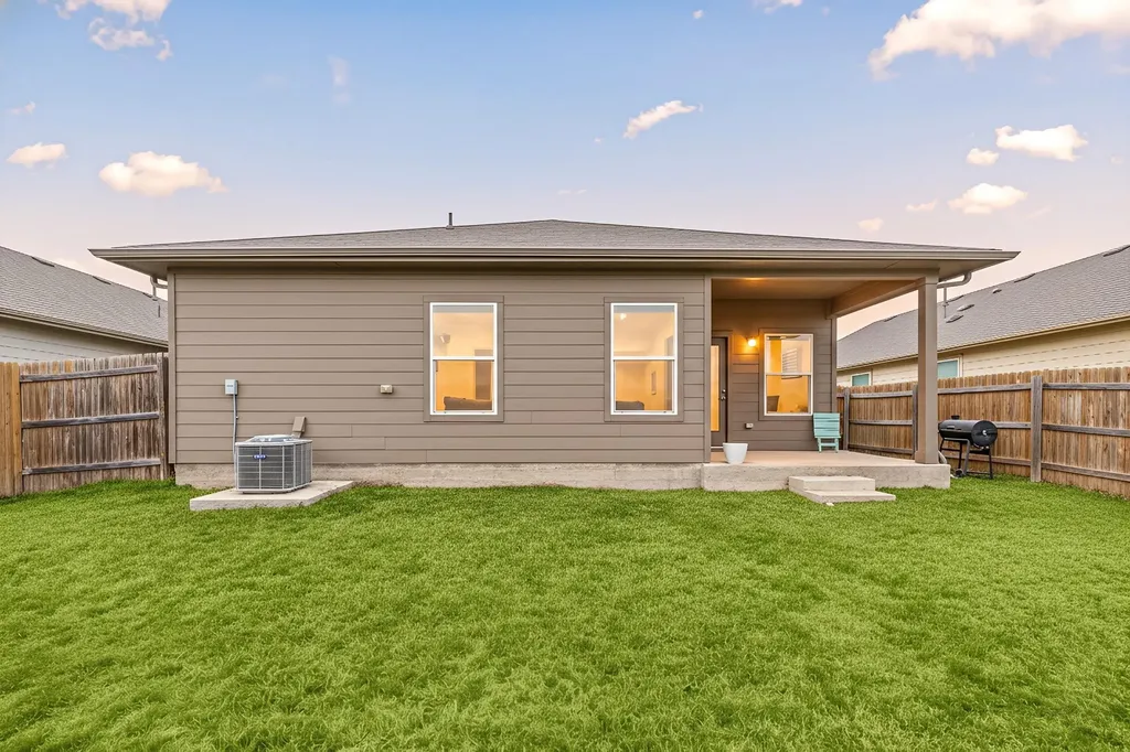 152 Cibolo Creek Drive Kyle TX 78640
